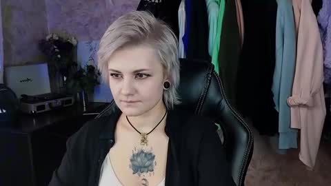 Snapshot of evabrownie chatting on January 2025 09:27:01 AM Eva Brownie online show from January 2025 09:27:01 AM