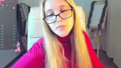 Snapshot of evacadooo chatting on December 2024 05:47:01 AM Eva online show from December 2024 05:47:01 AM