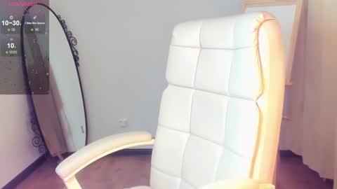 Snapshot of evacadooo chatting on January 2025 05:41:02 AM Eva online show from January 2025 05:41:02 AM