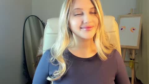 Snapshot of evacadooo chatting on January 2025 02:38:02 AM Eva online show from January 2025 02:38:02 AM