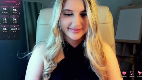 Snapshot of evacadooo chatting on February 2025 07:00:01 PM Eva online show from February 2025 07:00:01 PM