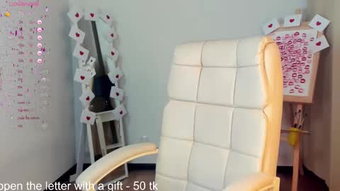 Snapshot of evacadooo chatting on February 2025 05:48:01 AM Eva online show from February 2025 05:48:01 AM