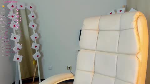 Snapshot of evacadooo chatting on February 2025 05:56:01 AM Eva online show from February 2025 05:56:01 AM