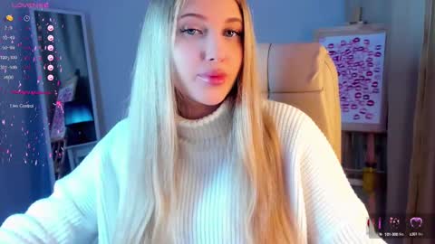 Snapshot of evacadooo chatting on February 2025 02:42:01 AM Eva online show from February 2025 02:42:01 AM