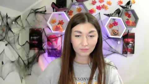 Snapshot of evachaturbatte chatting on October 2025 11:10:01 AM Evachaturbatte online show from October 2025 11:10:01 AM