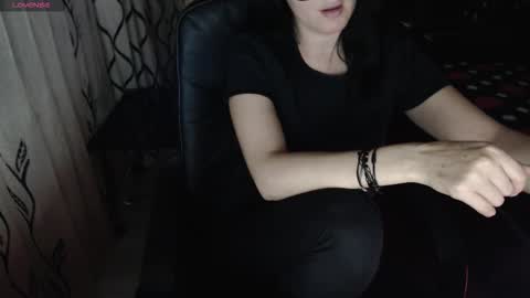 EVADREAM online show from October 2025 05:35:02 PM