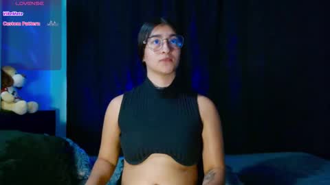 Evah Lee online show from October 2025 04:48:02 AM