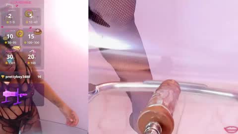 Snapshot of evahalston chatting on February 2025 01:56:01 AM evahalston online show from February 2025 01:56:01 AM