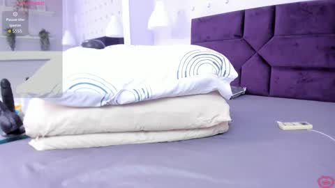 Snapshot of evahalston chatting on October 2025 12:51:02 AM evahalston online show from October 2025 12:51:02 AM