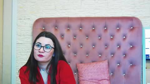 evakarrera online show from April 2026 09:40:01 AM