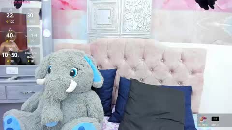 Snapshot of evaloviaa_ chatting on March 2025 05:11:02 PM Eva online show from March 2025 05:11:02 PM