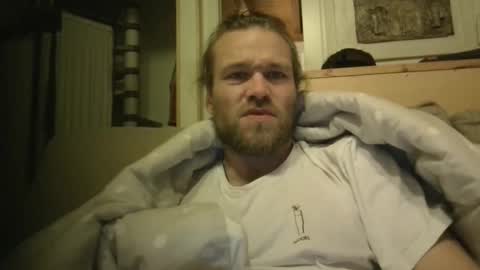 Snapshot of evalsmac chatting on March 2026 08:15:01 PM Han online show from March 2026 08:15:01 PM