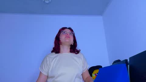 Snapshot of evaluna_02 chatting on May 2026 01:50:02 PM evaluna_02 online show from May 2026 01:50:02 PM