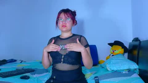 Snapshot of evaluna_02 chatting on May 2026 12:00:02 PM evaluna_02 online show from May 2026 12:00:02 PM
