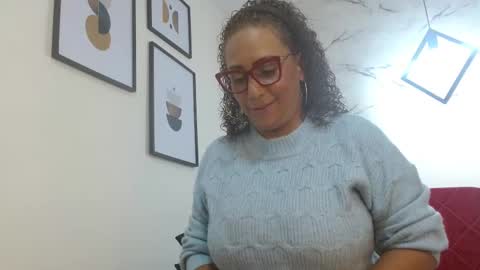 Eva Mills online show from October 2025 09:23:01 PM