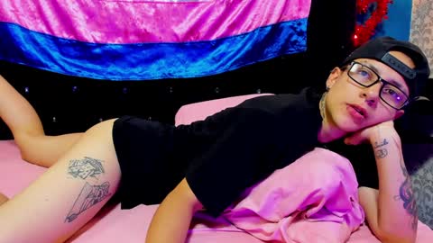 Snapshot of evan_smitt chatting on December 2024 09:51:02 AM Evan Smitt online show from December 2024 09:51:02 AM