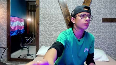 Snapshot of evan_smitt chatting on January 2025 02:35:02 AM Evan Smitt online show from January 2025 02:35:02 AM