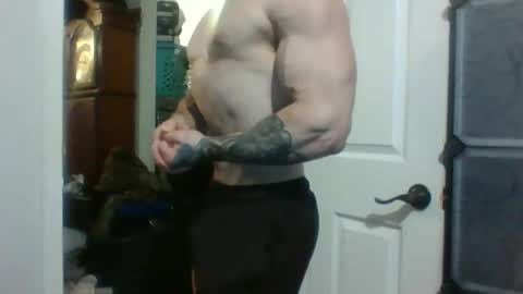 Snapshot of evancage chatting on November 2025 01:04:02 AM evan cage online show from November 2025 01:04:02 AM