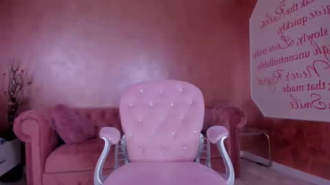 Eva online show from February 2025 09:52:02 PM