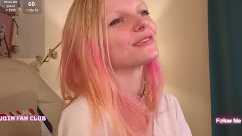 Snapshot of evangel1ne chatting on January 2025 11:37:01 AM evangel1ne online show from January 2025 11:37:01 AM