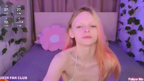 Snapshot of evangel1ne chatting on January 2025 08:42:01 AM evangel1ne online show from January 2025 08:42:01 AM