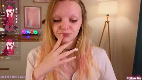 Snapshot of evangel1ne chatting on September 2025 09:31:02 PM evangel1ne online show from September 2025 09:31:02 PM