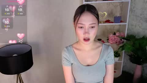 Hello im Lia online show from June 2026 04:07:01 PM