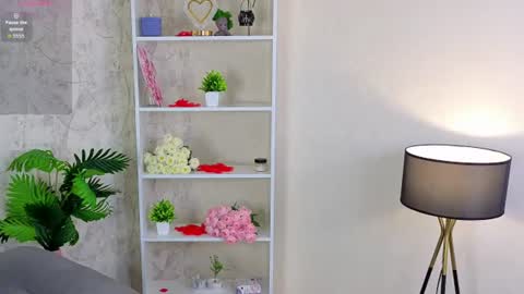 Hello im Lia online show from July 2026 04:32:01 PM