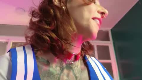 Evangelyne online show from October 2025 03:43:01 PM