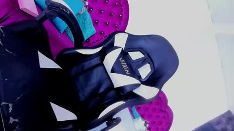 evanllelyne online show from March 2026 02:22:02 PM