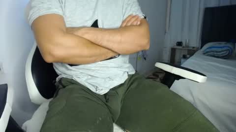 Snapshot of evans_king chatting on January 2025 08:17:01 AM Evan online show from January 2025 08:17:01 AM