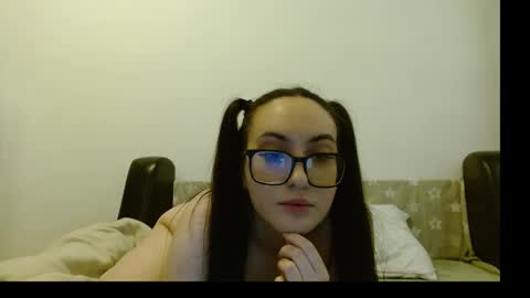 Snapshot of evaryde chatting on November 2025 06:24:02 AM EvaRyde online show from November 2025 06:24:02 AM