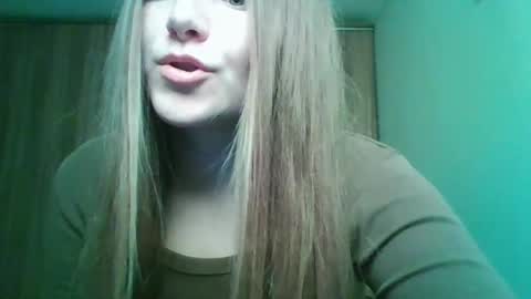 evasapples2026 online show from March 2026 04:25:01 PM