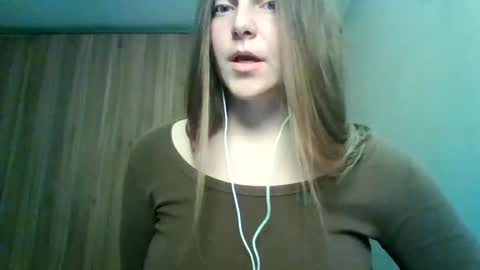 evasapples2026 online show from May 2026 10:06:01 PM