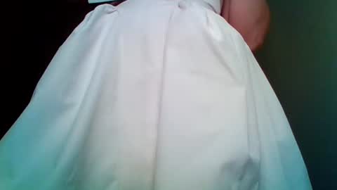 evasapples2026 online show from June 2026 09:06:01 PM