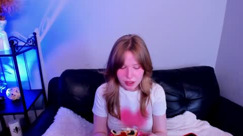 Snapshot of evastevs chatting on December 2024 01:13:02 AM Eva online show from December 2024 01:13:02 AM