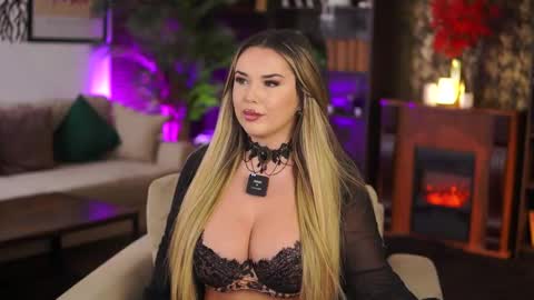 Eva online show from October 2025 03:40:01 PM