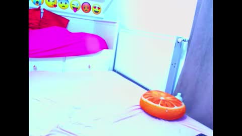 EVEANDMAX online show from November 2025 08:19:01 PM