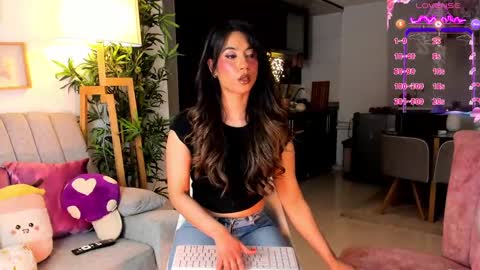 Snapshot of eveekendal_ chatting on September 2025 10:37:02 PM Eve online show from September 2025 10:37:02 PM