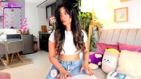 Snapshot of eveekendal_ chatting on November 2025 11:58:01 PM Eve online show from November 2025 11:58:01 PM