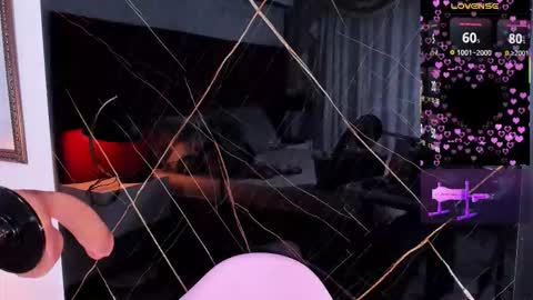 Snapshot of evelin_belen chatting on January 2026 12:32:02 PM EVELIN online show from January 2026 12:32:02 PM