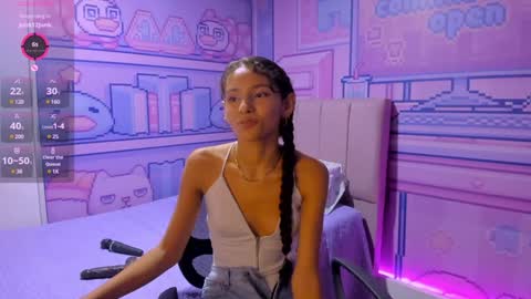 Snapshot of evelin_shy chatting on December 2024 02:54:01 AM Evelin online show from December 2024 02:54:01 AM