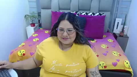 evelin zaens online show from March 2026 05:15:02 AM