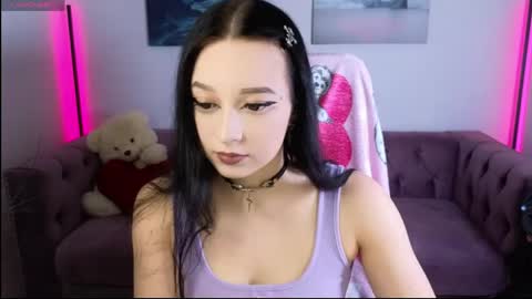 Evelina online show from April 2026 06:03:01 AM