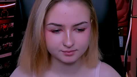 Evelina online show from June 2026 09:11:02 AM