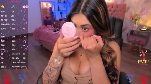 Snapshot of eveline_figeroa chatting on December 2025 06:57:02 PM Eveline online show from December 2025 06:57:02 PM