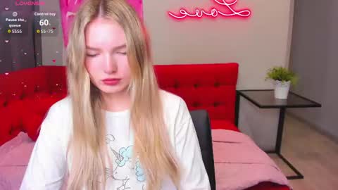 Eveline online show from July 2026 02:03:01 AM