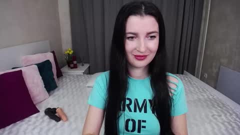 Evelin online show from November 2025 06:24:02 AM