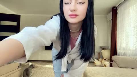 Sofia online show from February 2026 07:04:01 AM