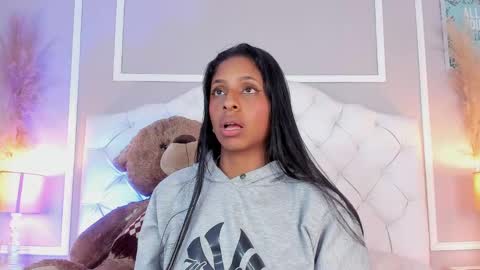 Snapshot of evelyn__ebony chatting on December 2024 10:11:02 AM evelyn ebony online show from December 2024 10:11:02 AM